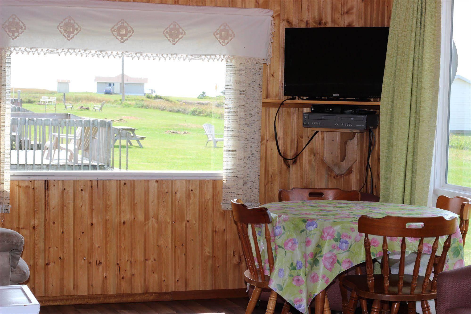 Cottages On Pei-Oceanfront Bedeque Exterior foto