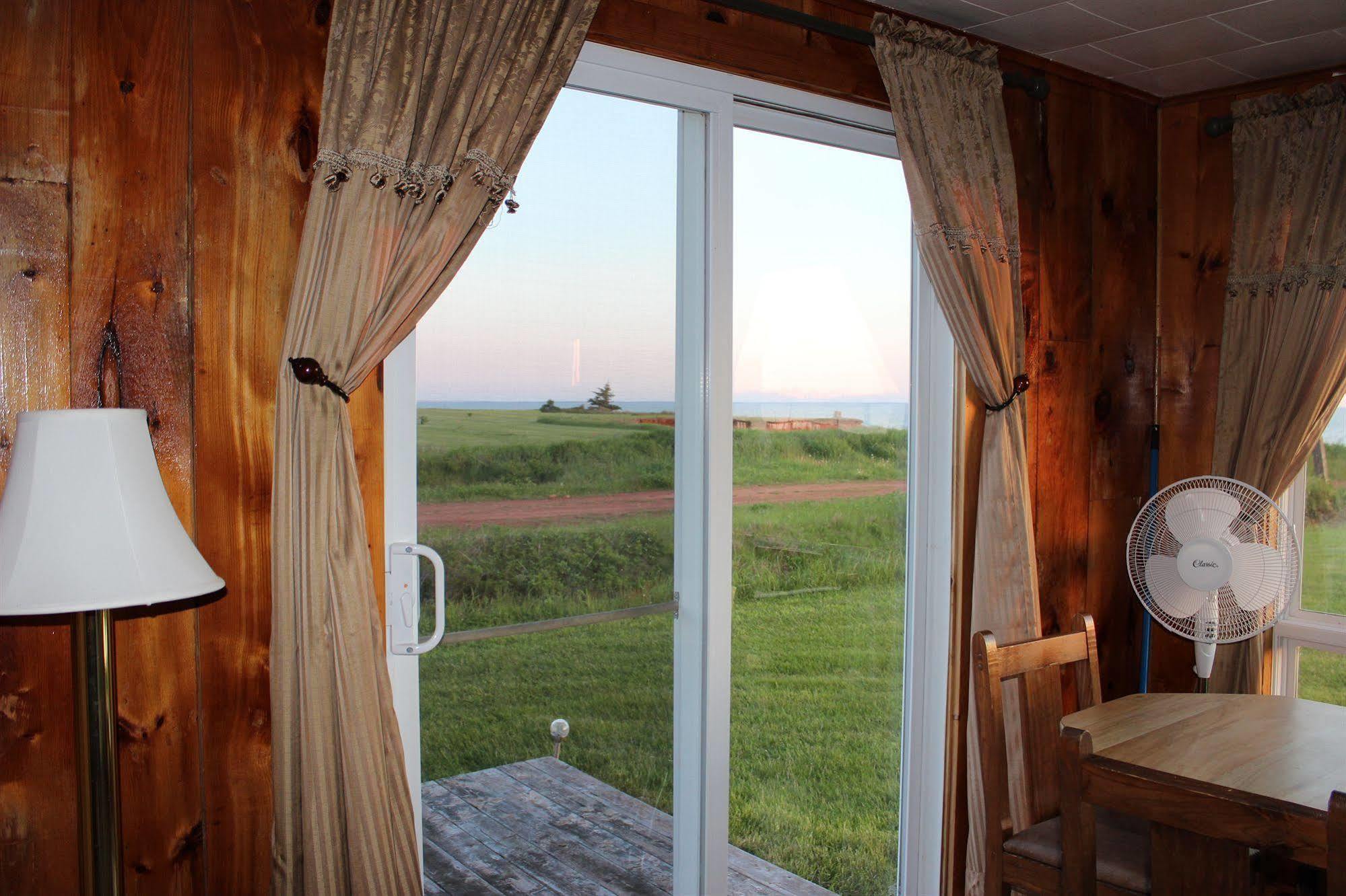 Cottages On Pei-Oceanfront Bedeque Exterior foto