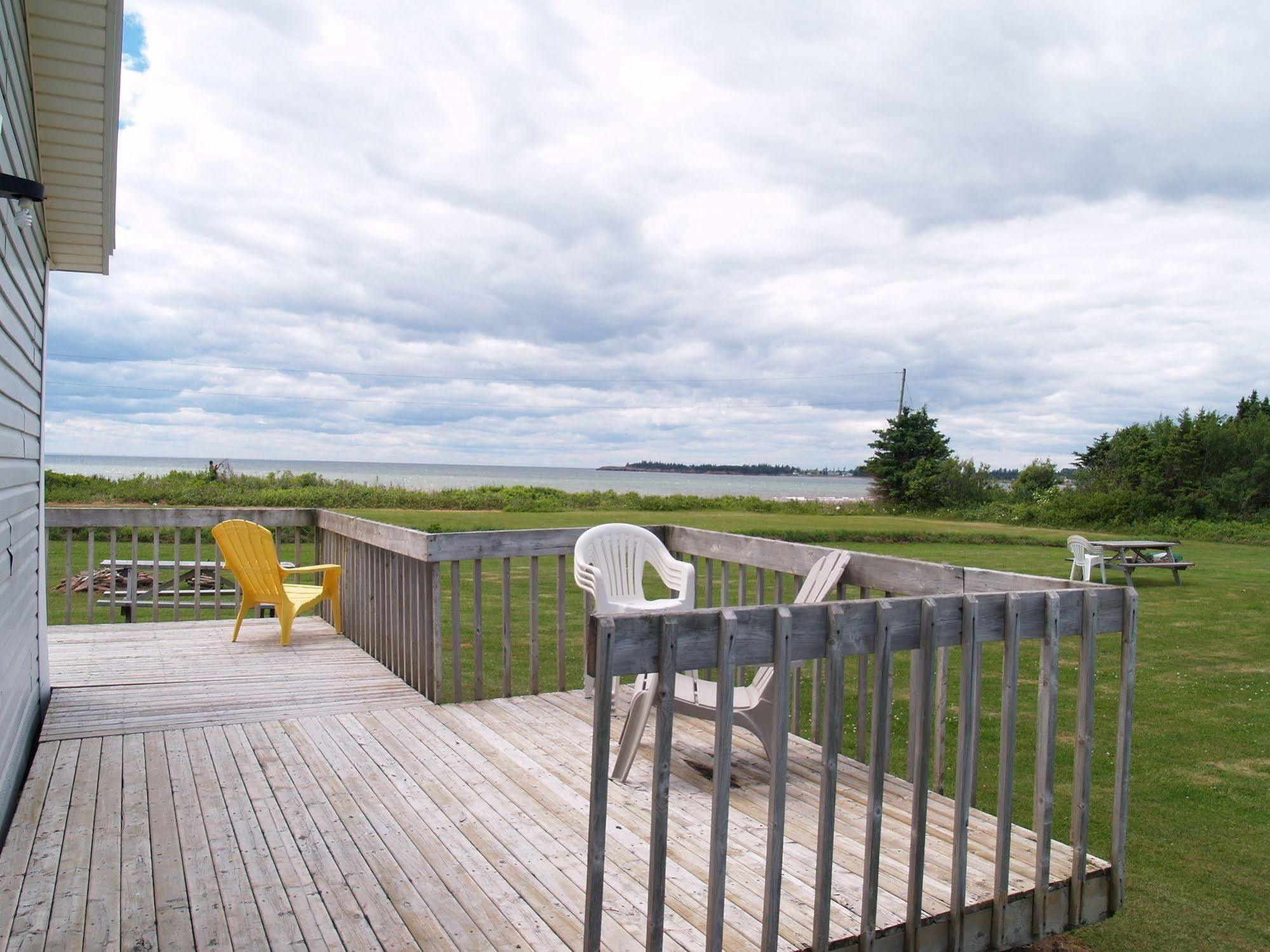 Cottages On Pei-Oceanfront Bedeque Exterior foto